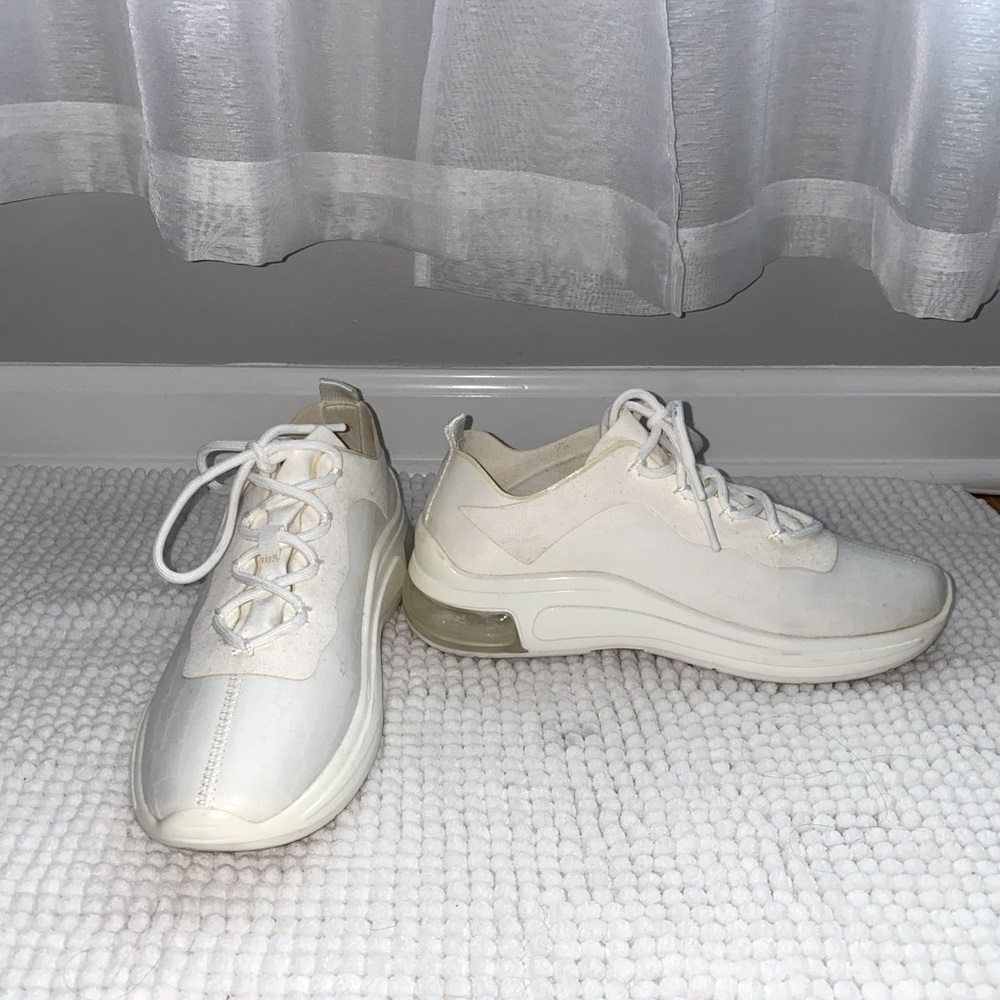 Steve Madden Emet Sneakers - Picture 3 of 7